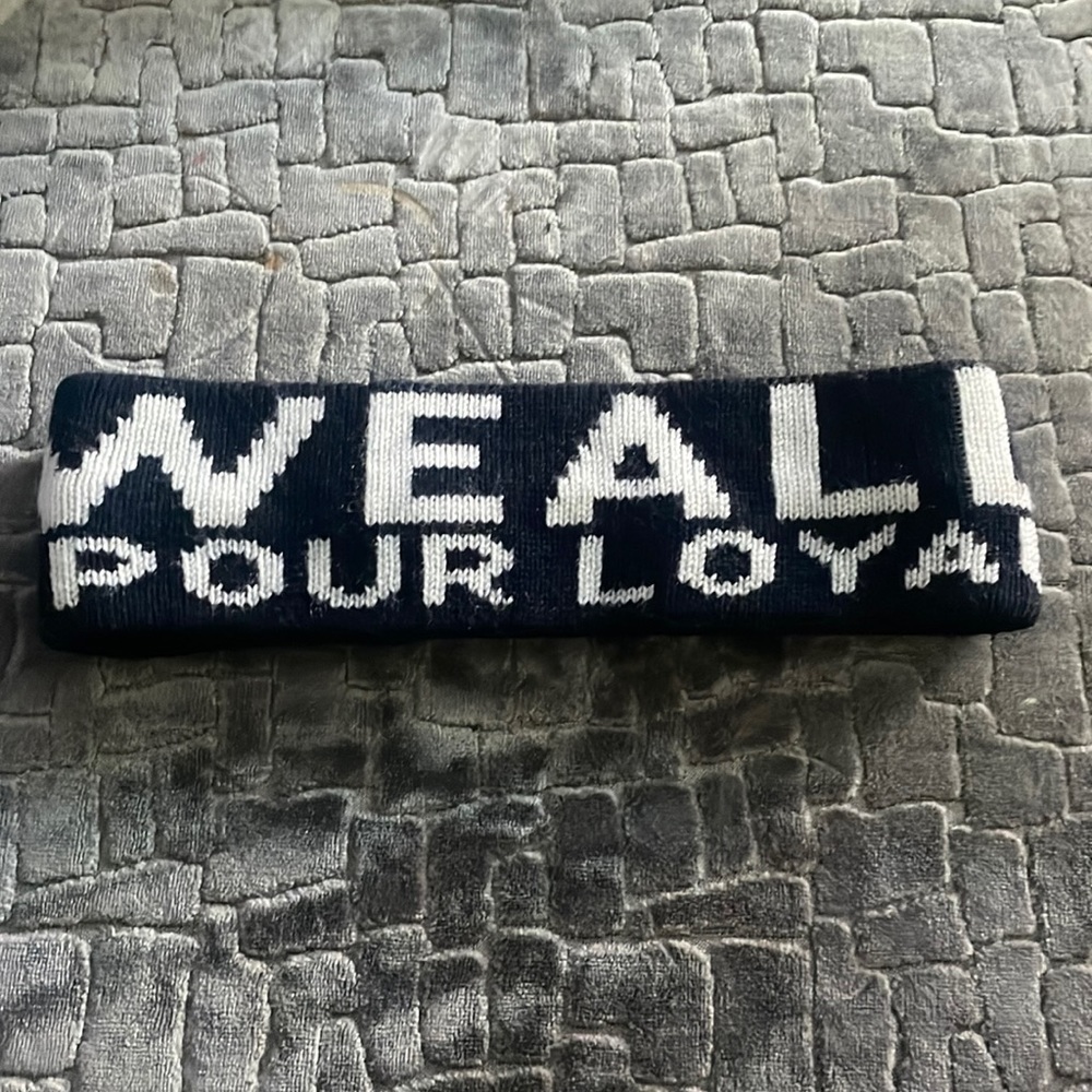 We all in “pour Loyaute” Headband